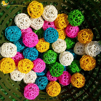 Parrot Bird Toy 10 Pieces Multicolored Ball Chew Biting Funny Anti-Stress Pet Accessories 